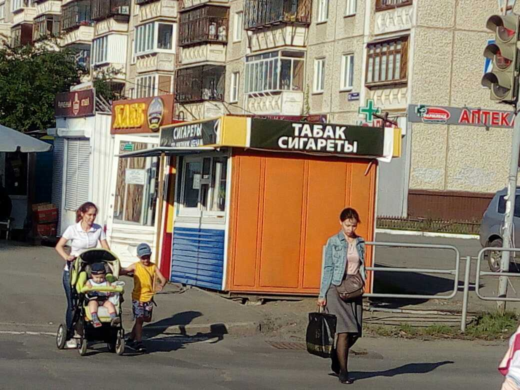 Ларек на остановке 11 микрорайон Челябинск, Комсомольский проспект, 103 |  Гражданский патруль - общественная организация