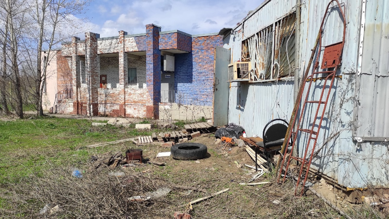 Заброшенное здание требует ограждения либо сноса | Гражданский патруль -  общественная организация